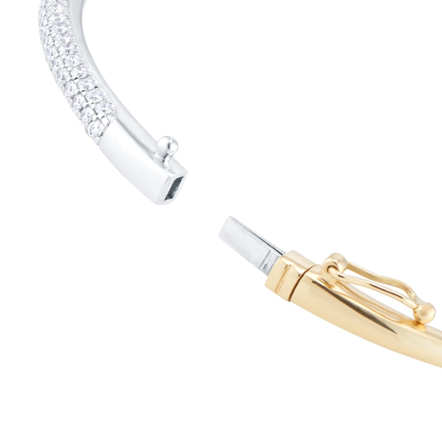 The image shows the clasp on the bangle