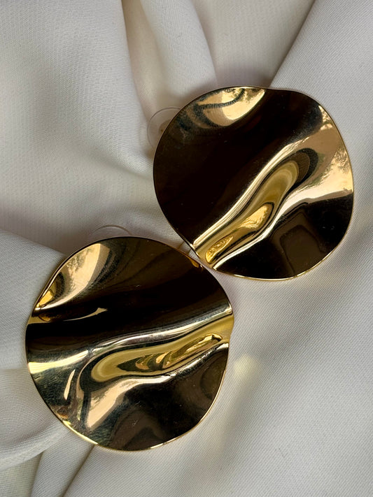 Statement studs made with 92.5 Sterling silver with 18kt gold plating. Anti tarnish and waterproof