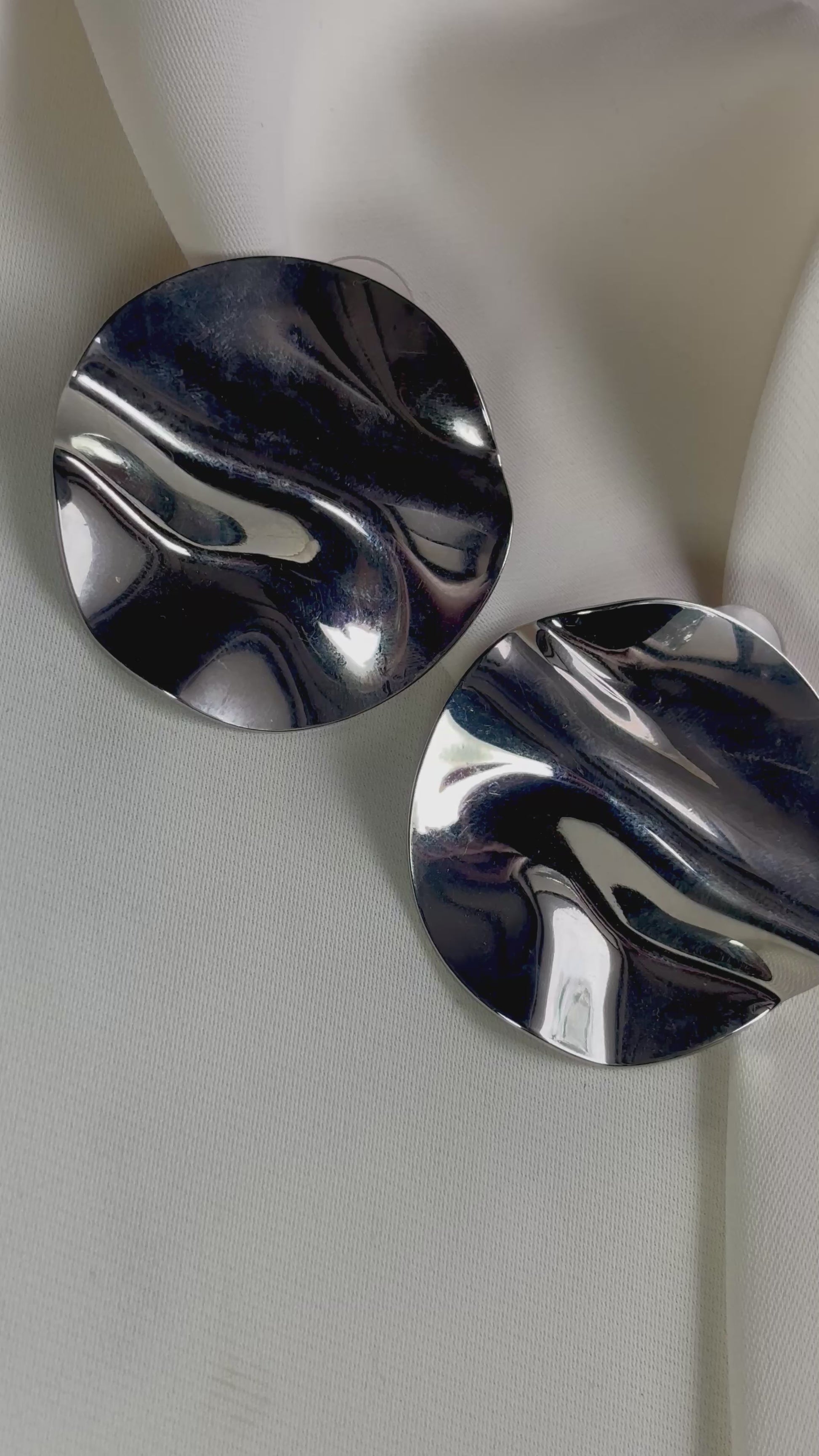 Big statement, silver tone start earrings made with 92.5 sterling silver, and 18 carat white gold plating. Anti tarnish and waterproof.